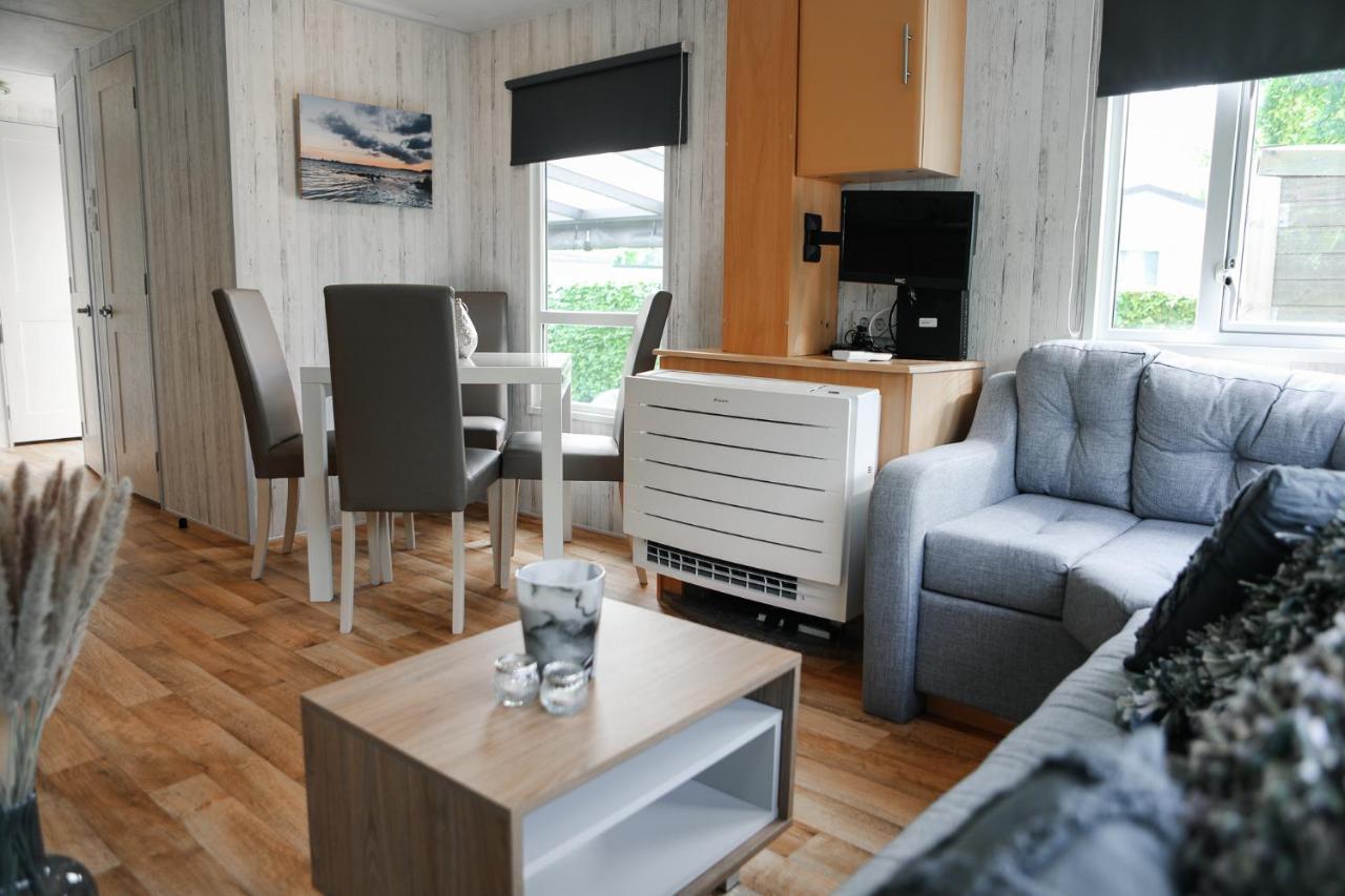 Chalet Op 5* Camping De Paardekreek كورتْخين المظهر الخارجي الصورة