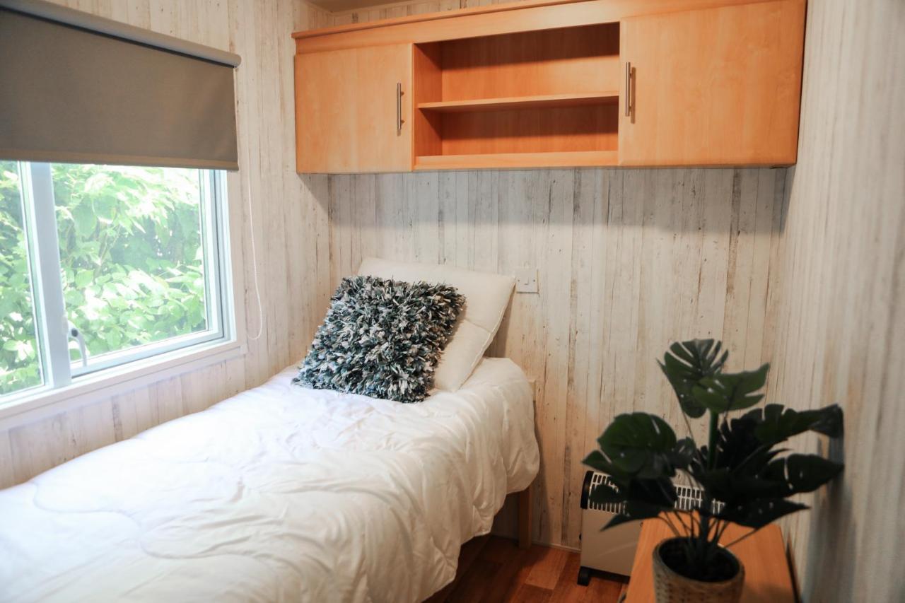Chalet Op 5* Camping De Paardekreek كورتْخين المظهر الخارجي الصورة