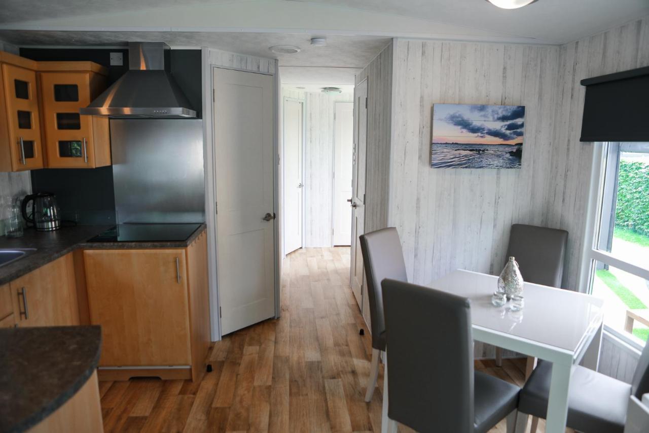 Chalet Op 5* Camping De Paardekreek كورتْخين المظهر الخارجي الصورة